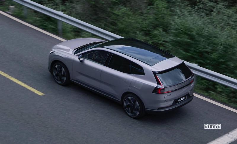 沃尔沃三车齐发！ES90 卖 42.99 万，XC70 卖 24.99 万，还有一辆旗舰轿车秘籍